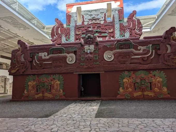 Rosalila replica in the sculpture museum, an extra on the Copán ruins tour from San Pedro Sula